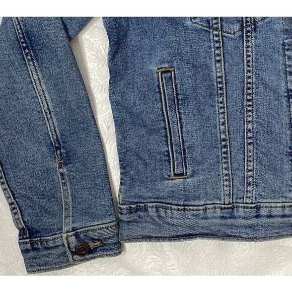 Levi's Premium Wmns M Denim Original Trucker Jacket Big E Tag w Netflix Patches - Picture 4 of 11